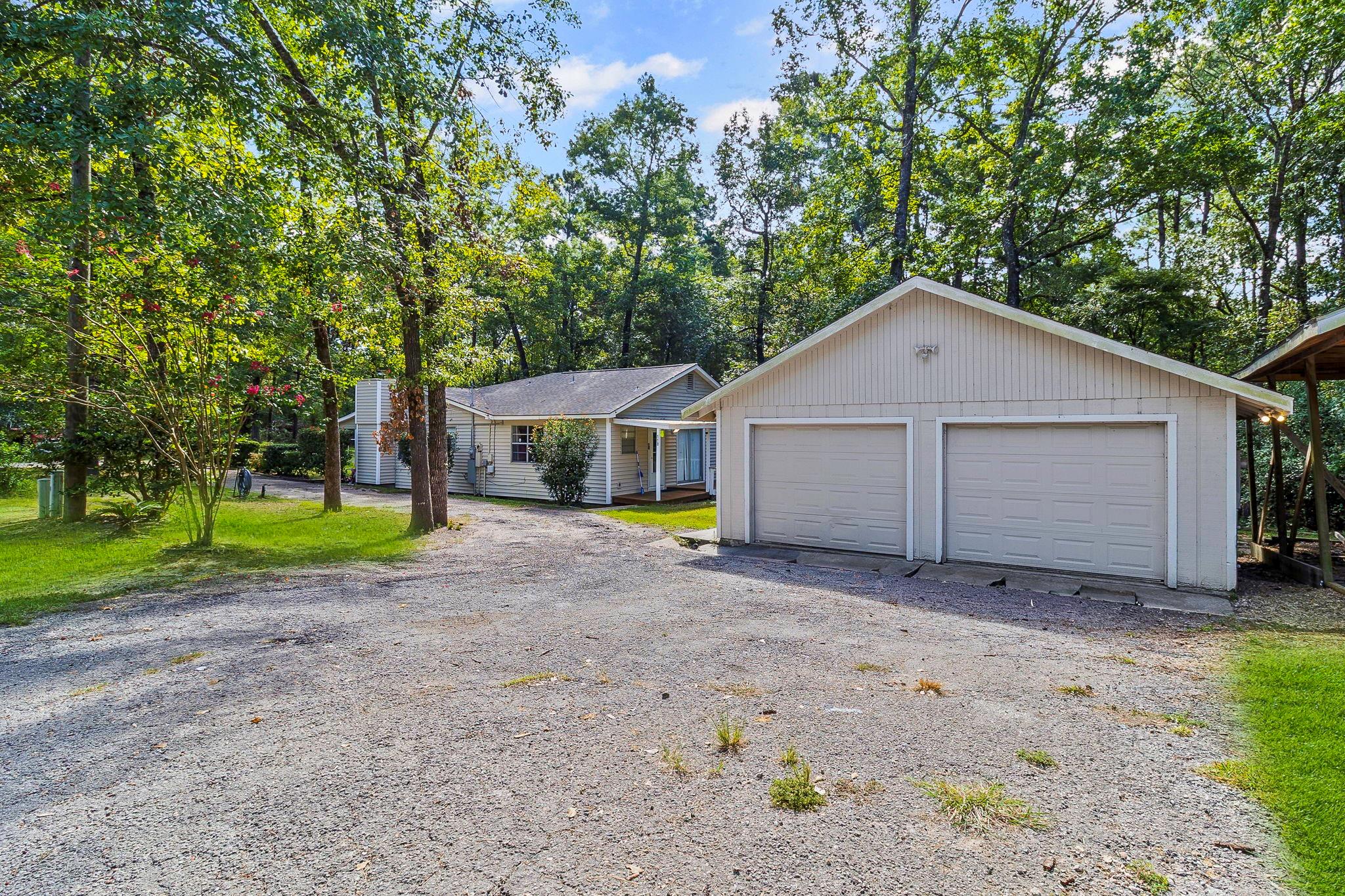 118 Finch Drive — photo