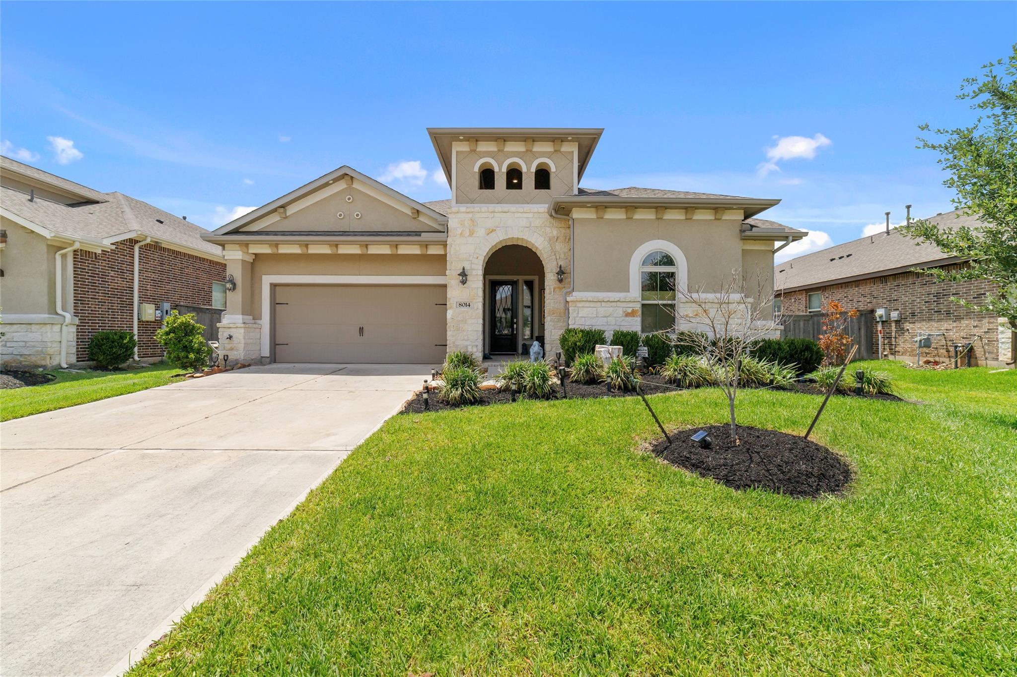 8014 Clearwater Glen Court — photo