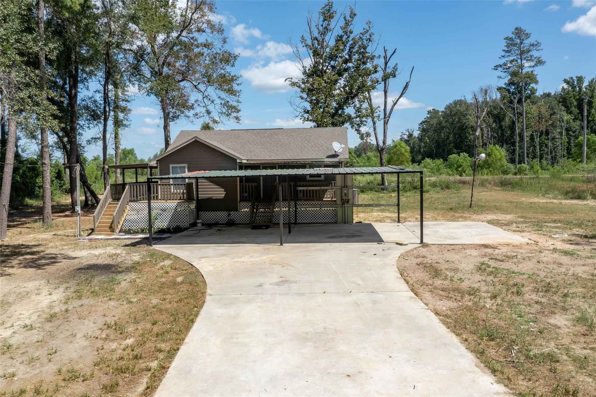 1906 County Road 3434 N — photo