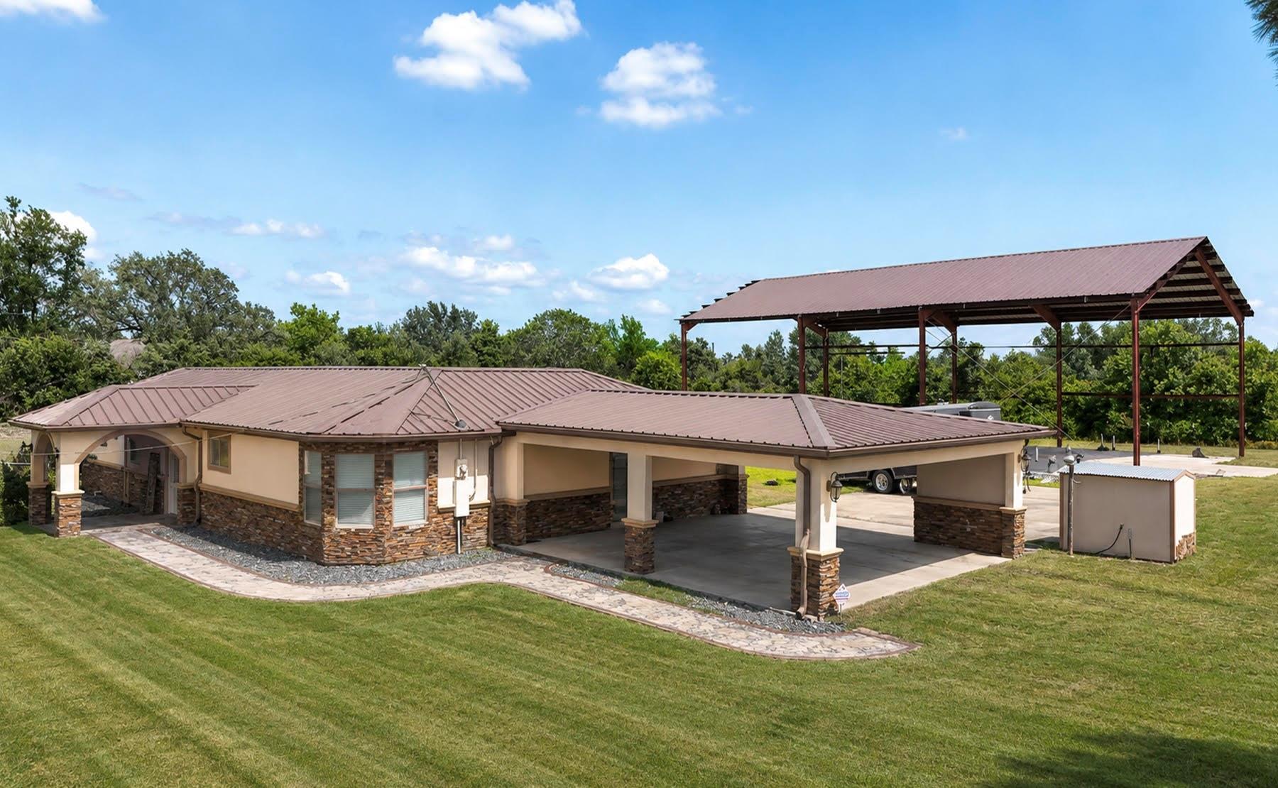 2114 Penny Lake Drive — photo