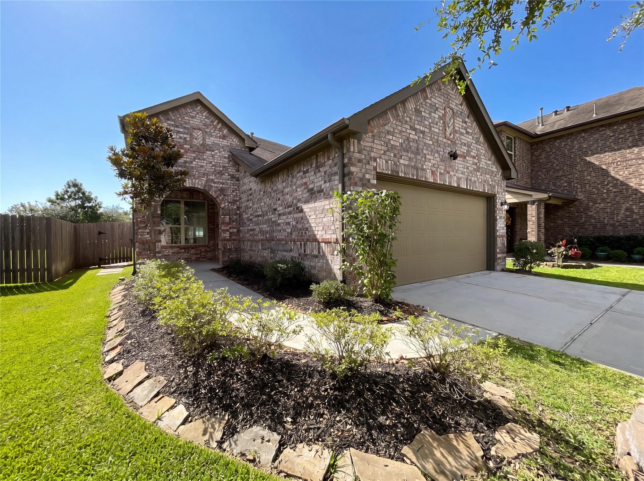 18813 Genova Bay Court — photo
