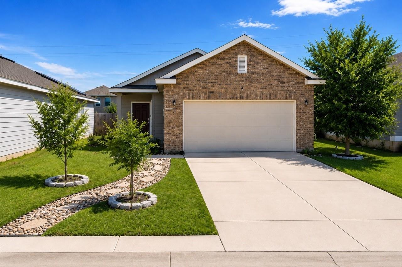 253 Wonderful Life Way — photo