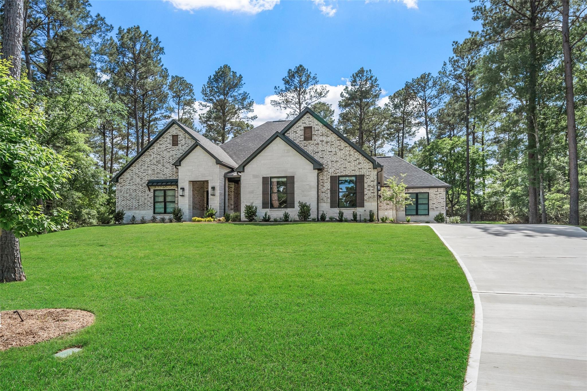 8680 Cedar Meadow Lane — photo