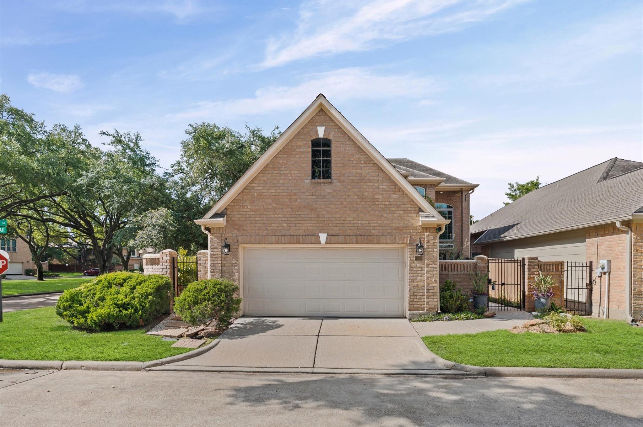 8003 Oakwood Hollow Street — photo