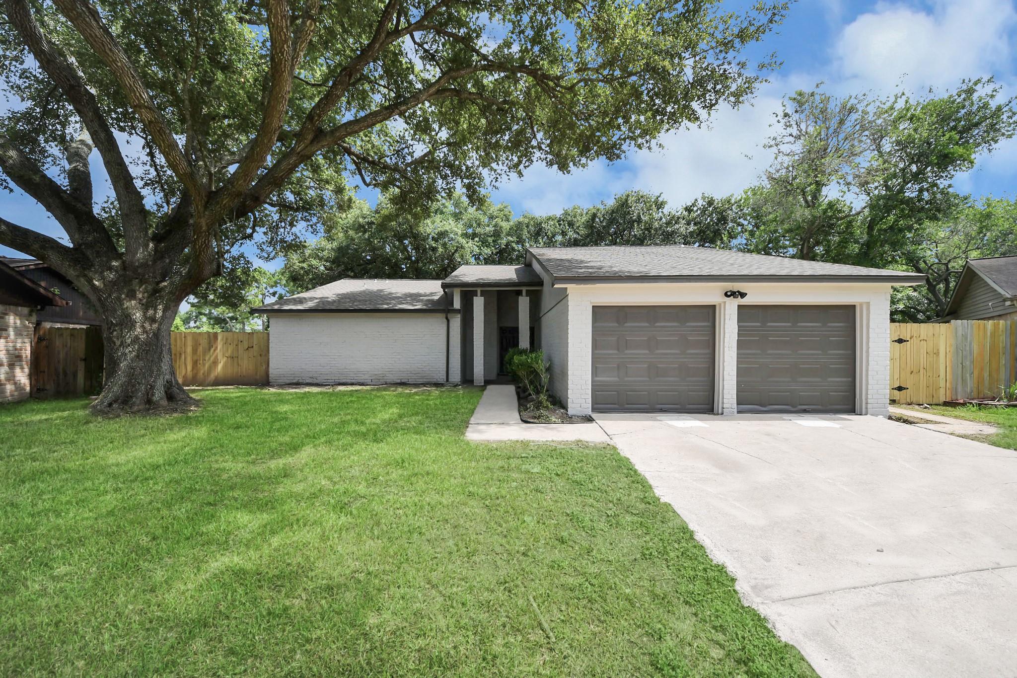 1019 Summers Drive — photo