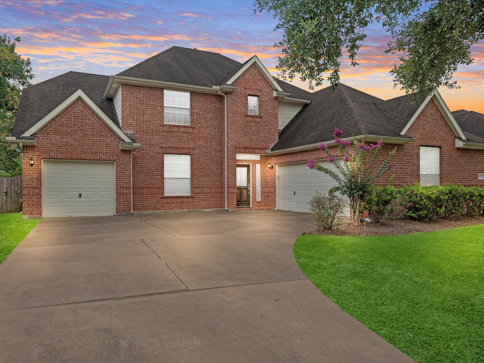 2507 Stonebury Lane — photo