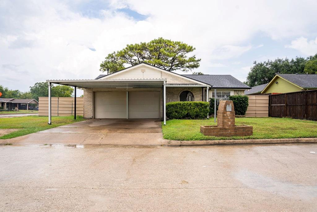 12130 Glenhollow Drive — photo