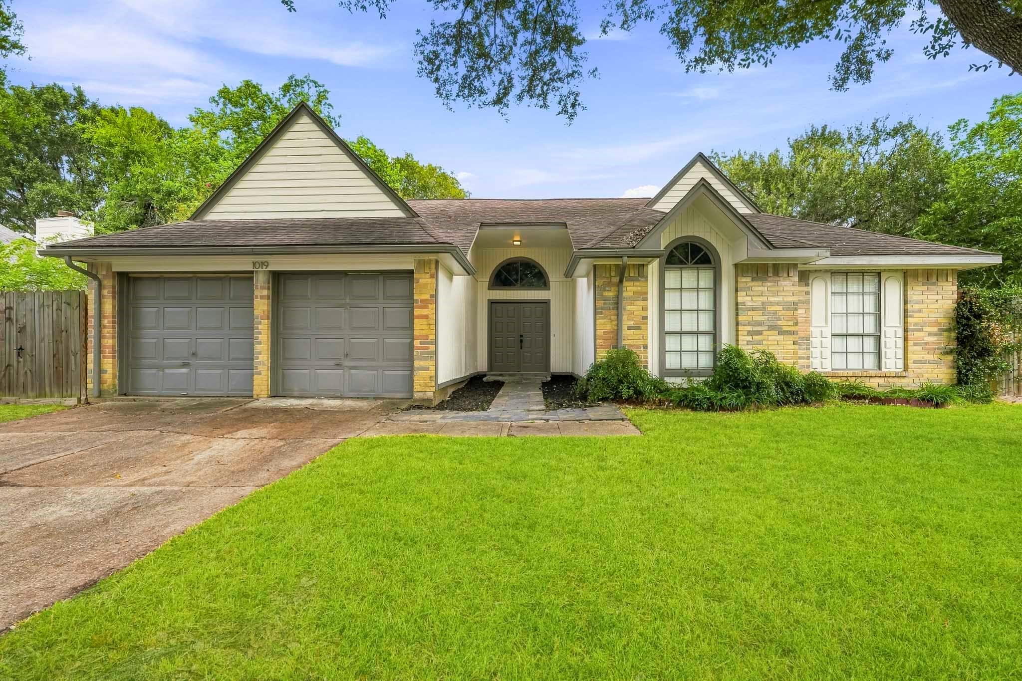 1019 Margate Court — photo