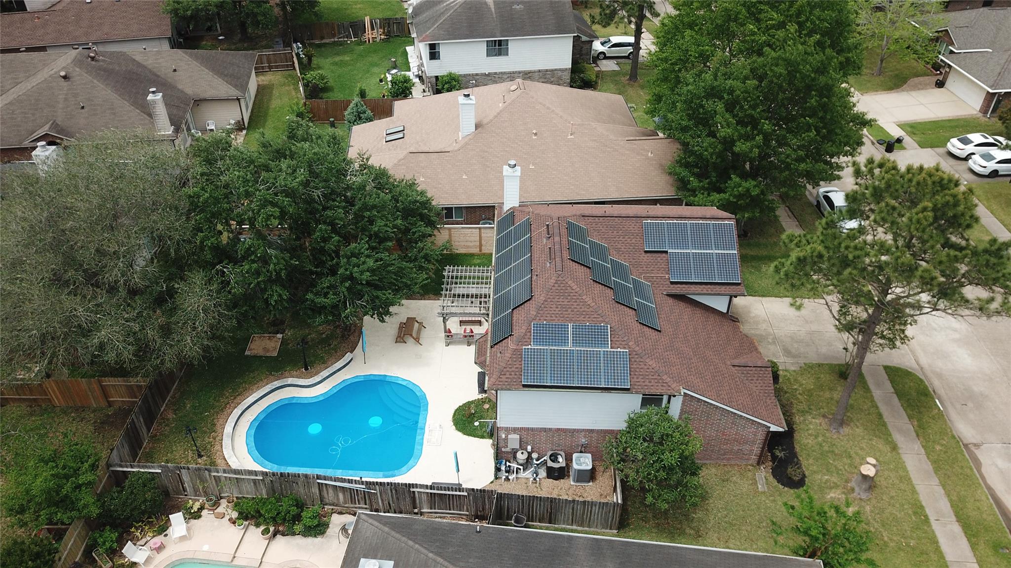 22523 Holly Lake Drive — photo
