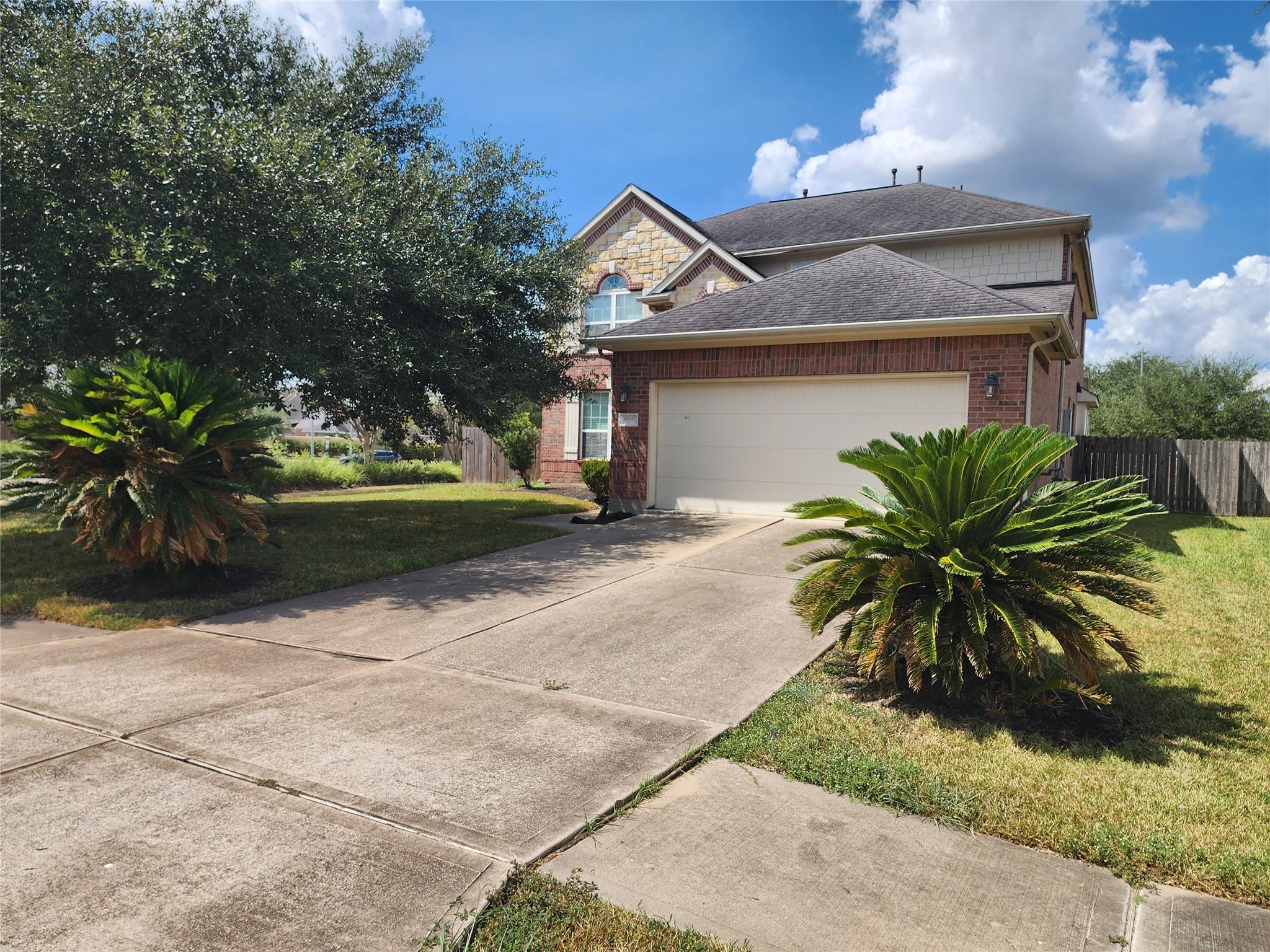 8930 Silent Hills Lane — photo