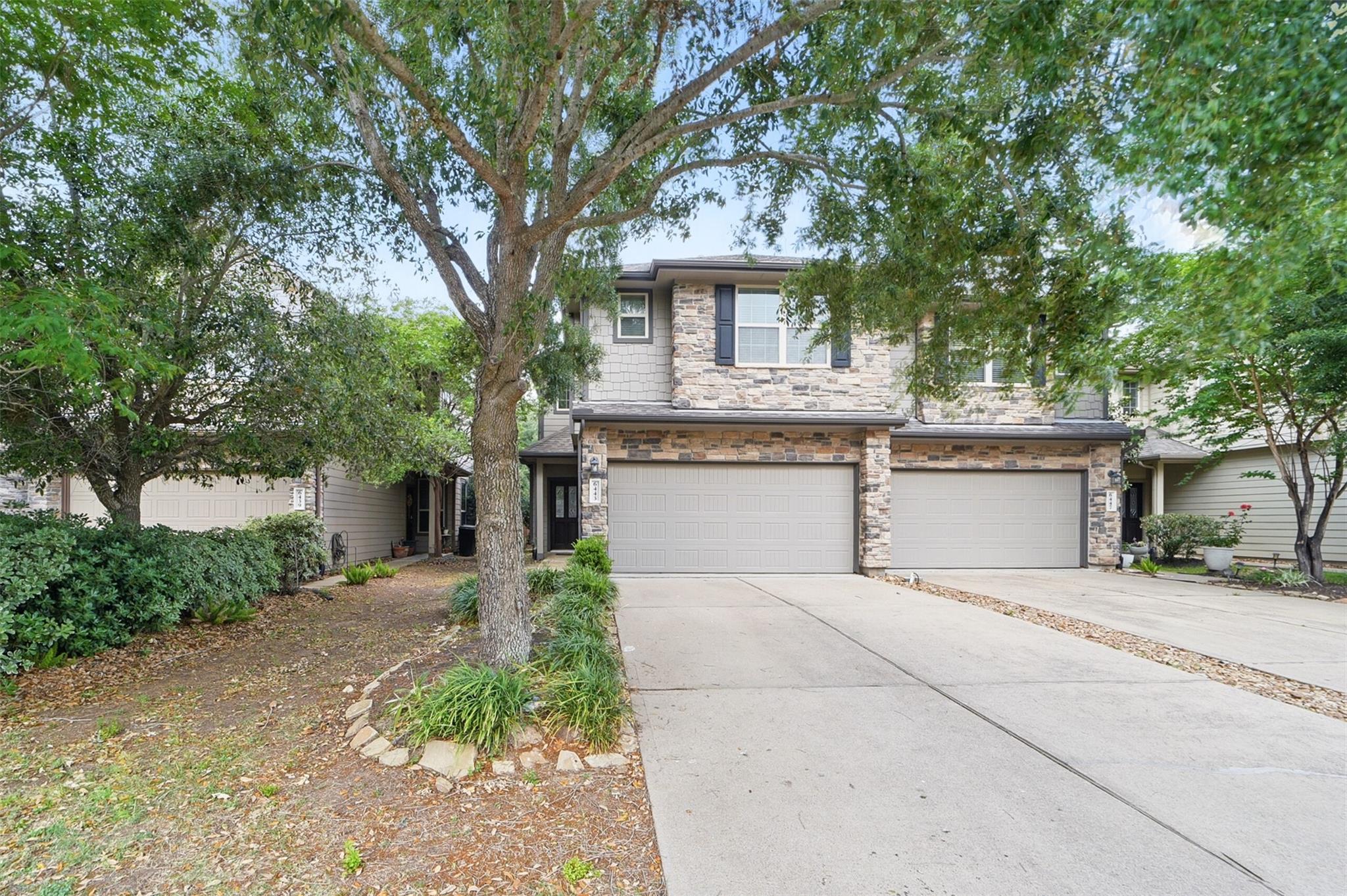 6443 Calgary Woods Lane — photo