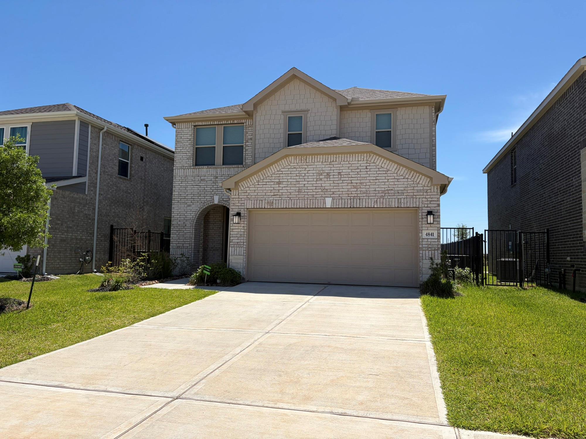 4841 Sun Falls Drive — photo