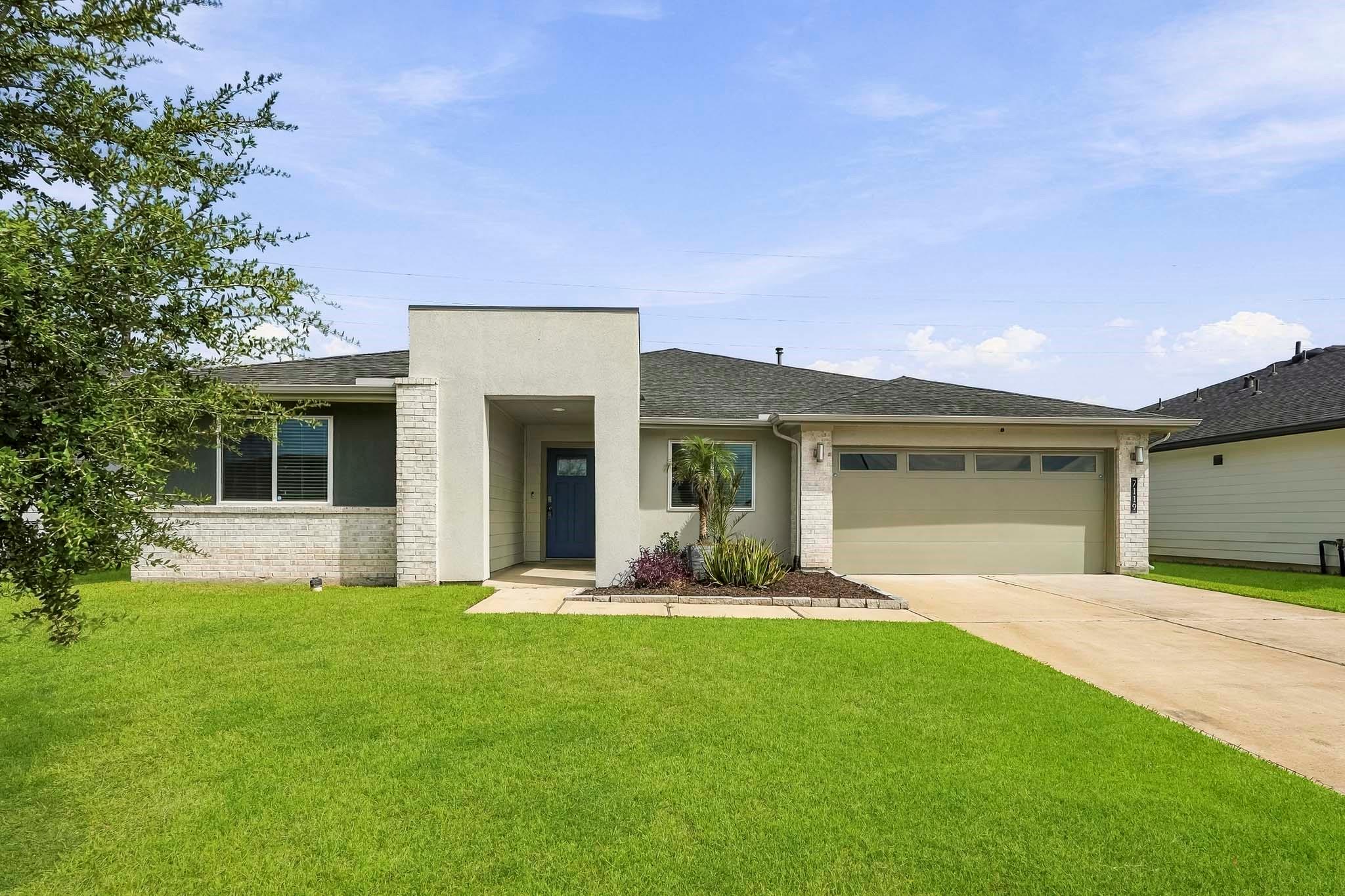 7119 Sunbreeze Lane — photo