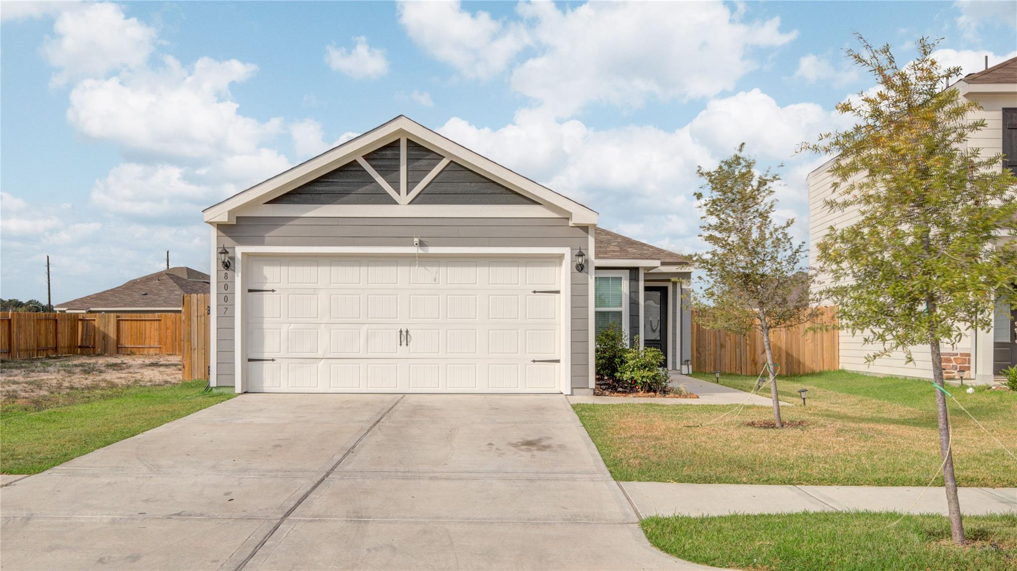 8007 Vanilla Orchid Drive — photo
