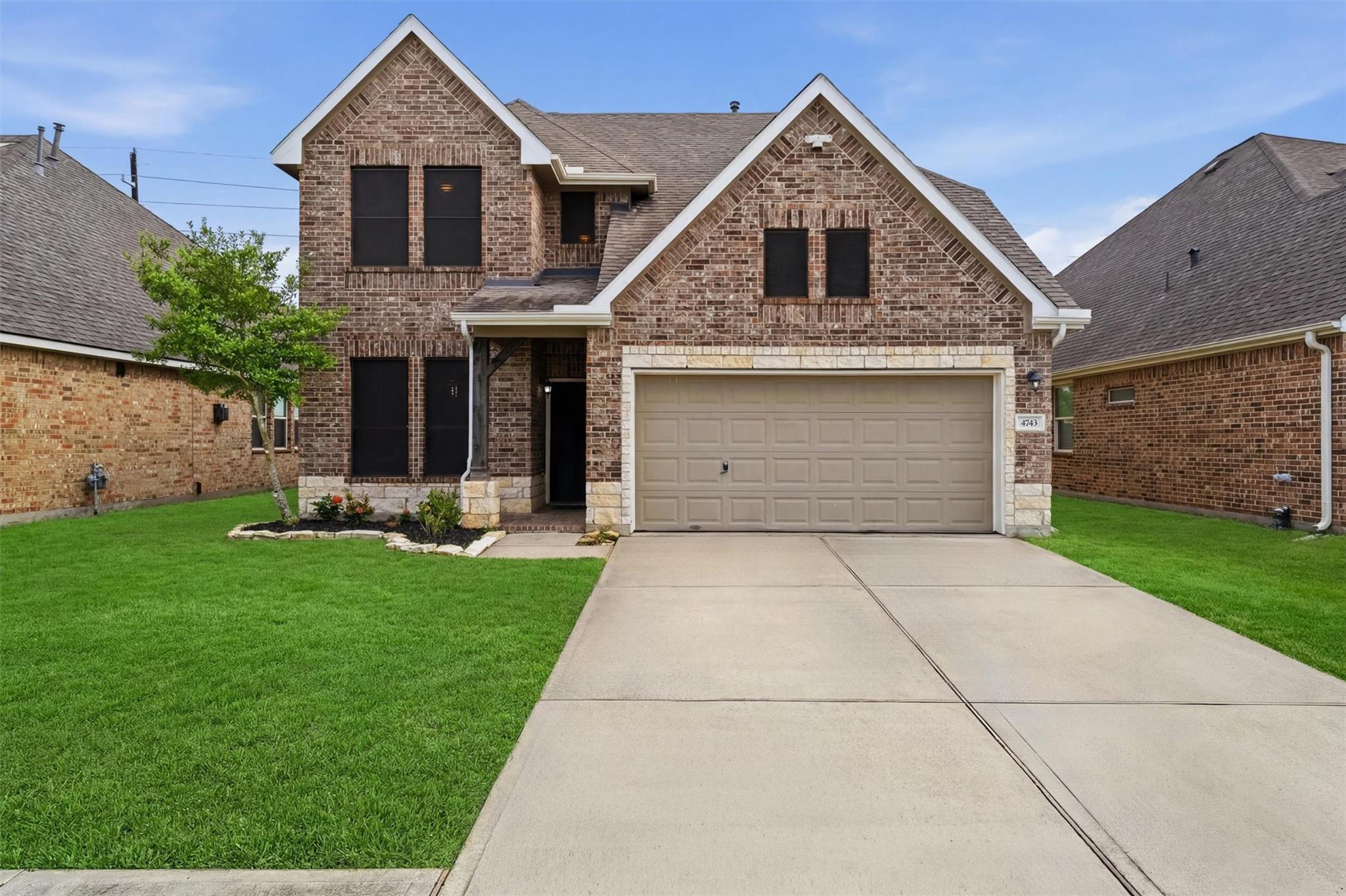 4743 Bay Vista Drive — photo