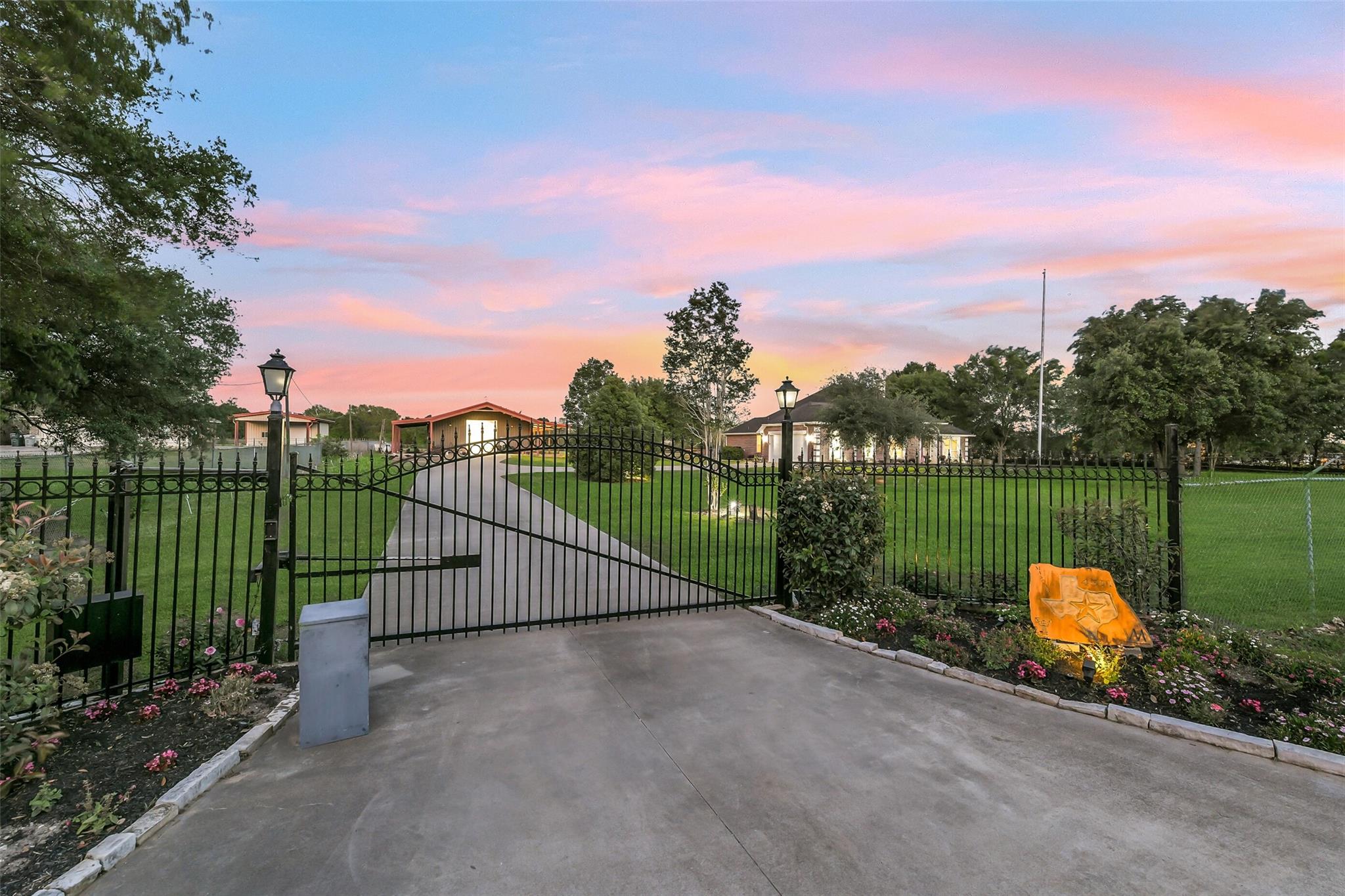 4511 Pool Hill Road — photo