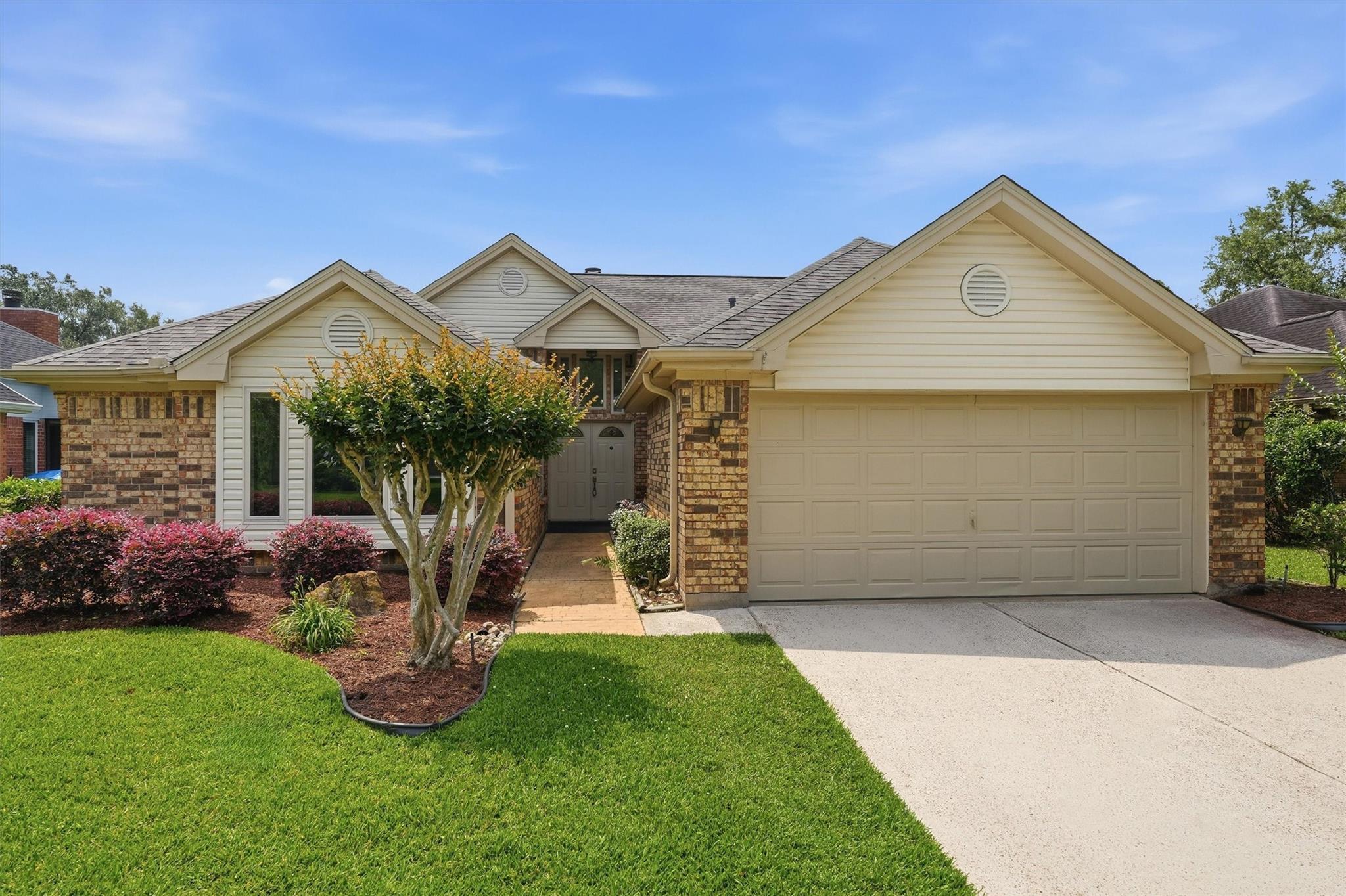 3206 N Peach Hollow Circle — photo