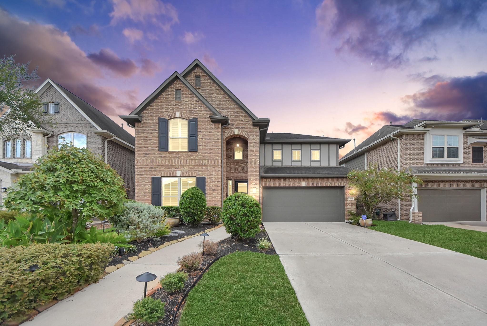 10139 Deerpark Drive — photo