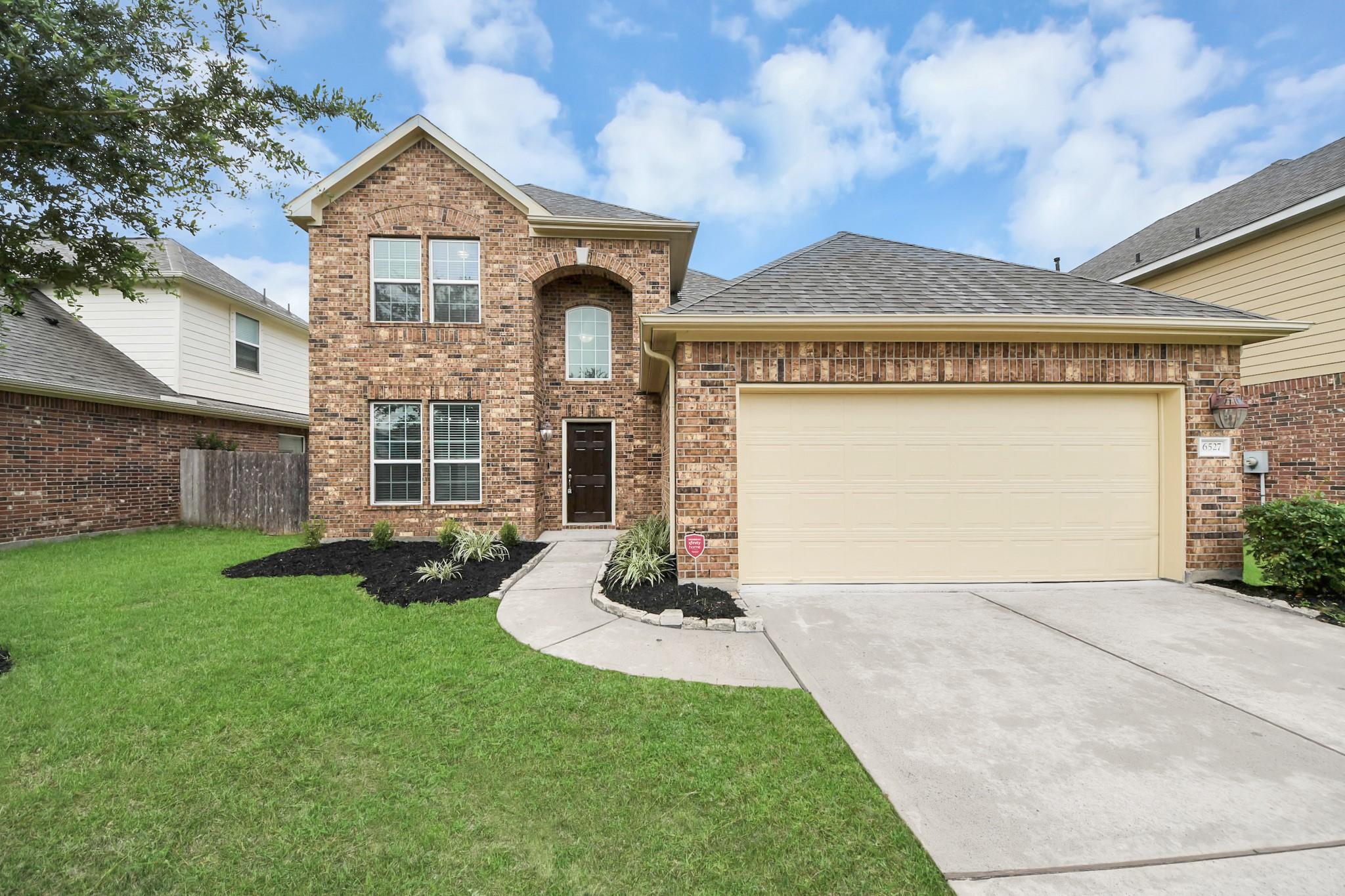 6527 Hunters Trace Lane — photo