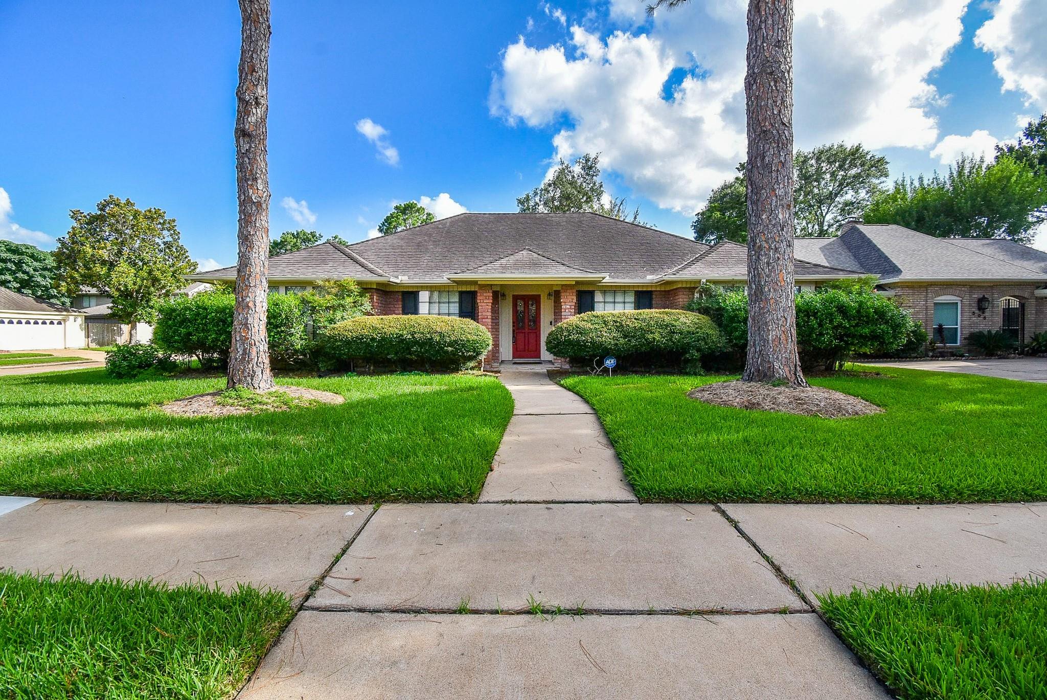 510 Everington Drive — photo