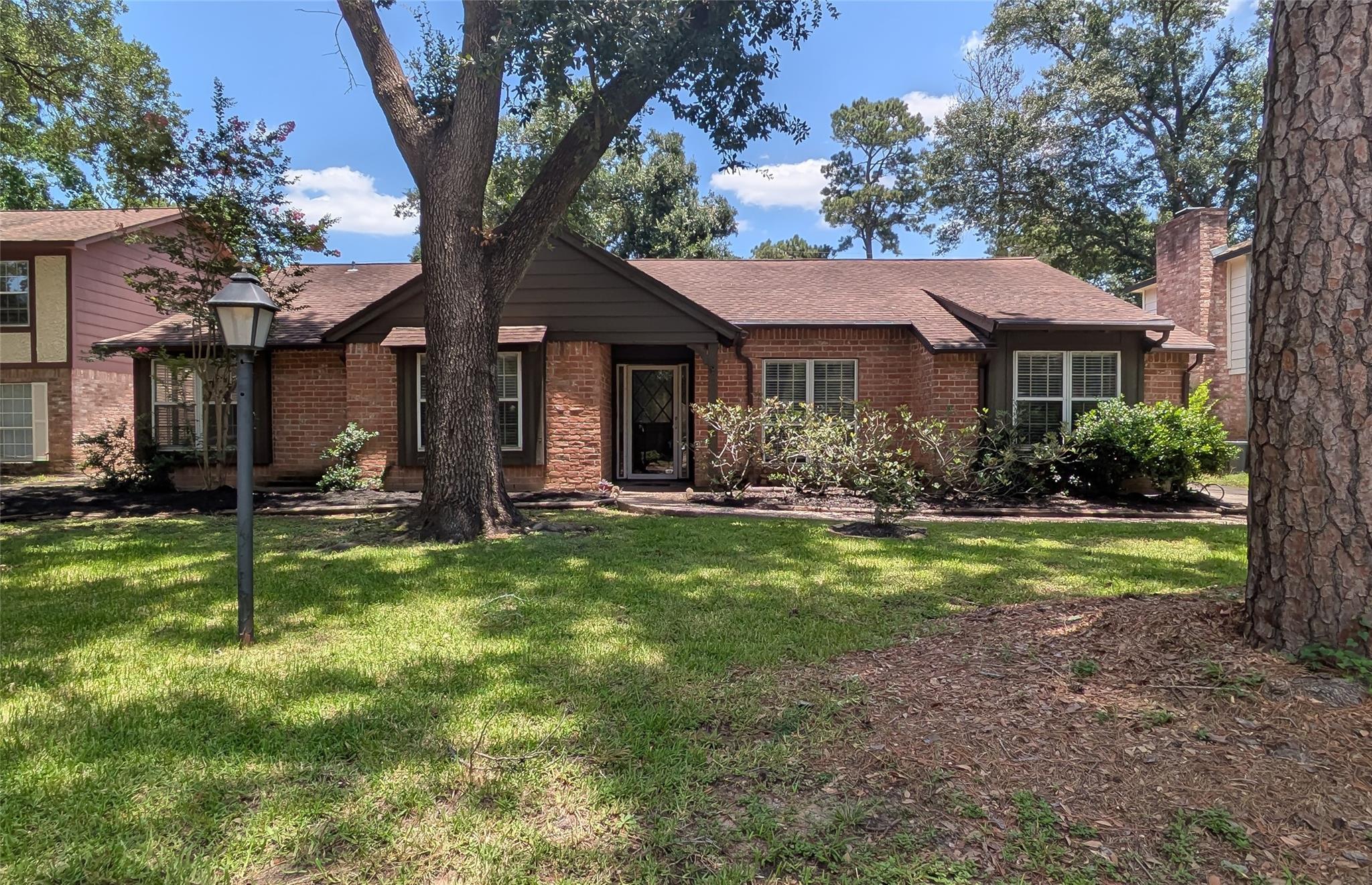 16518 Courtland Circle — photo