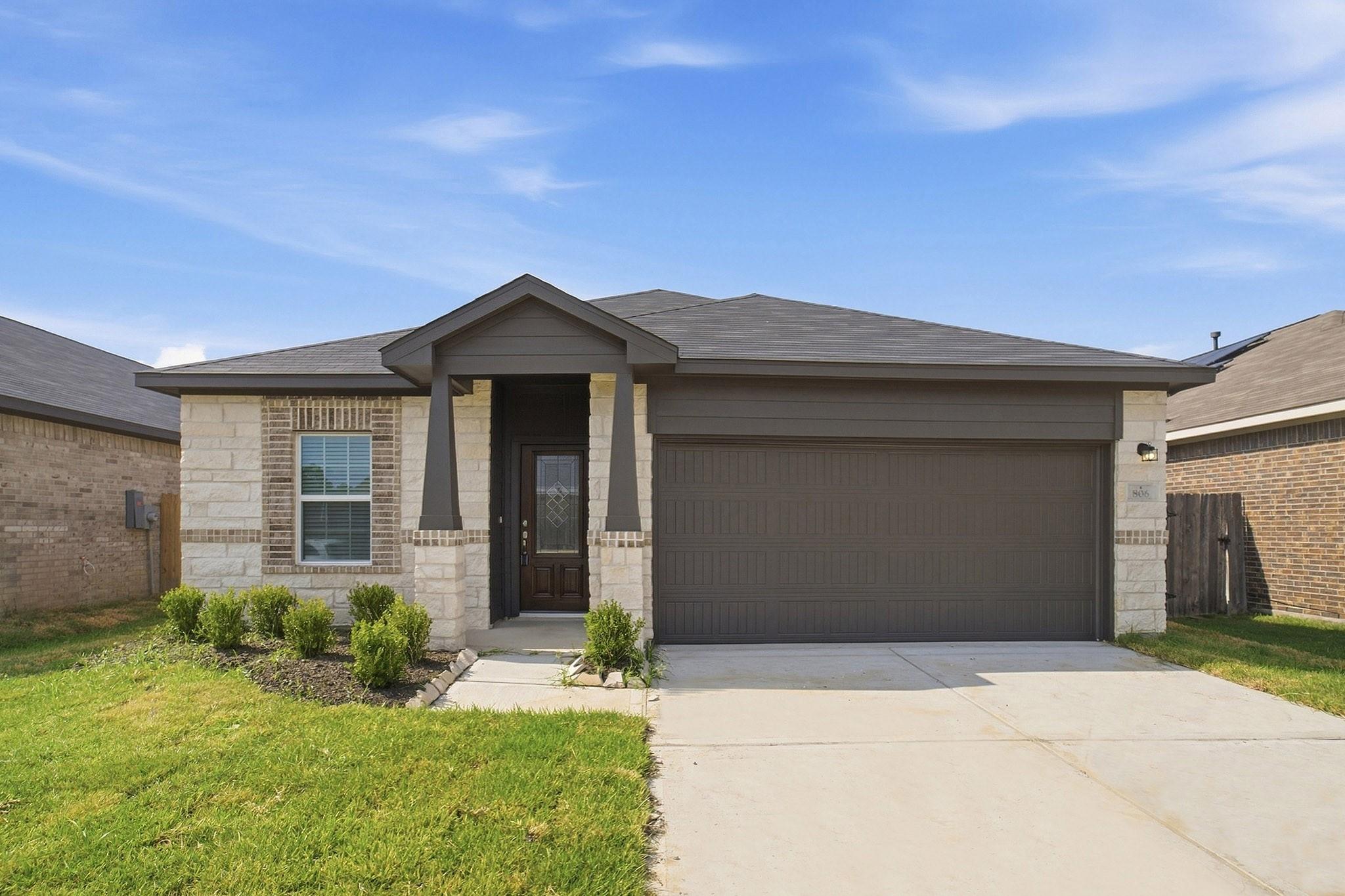 806 Alaska Cedar Drive — photo