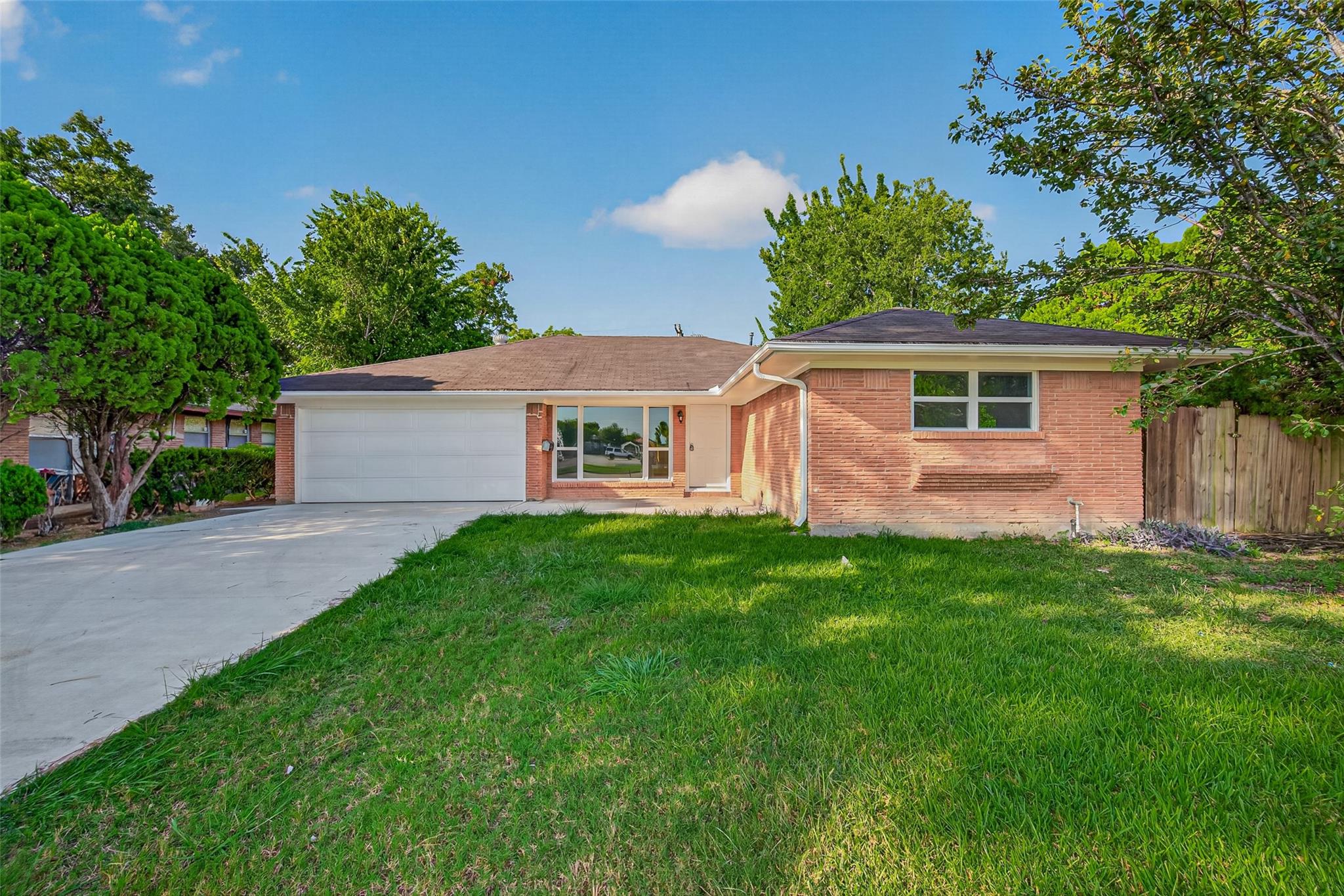 6846 Beechnut Street — photo