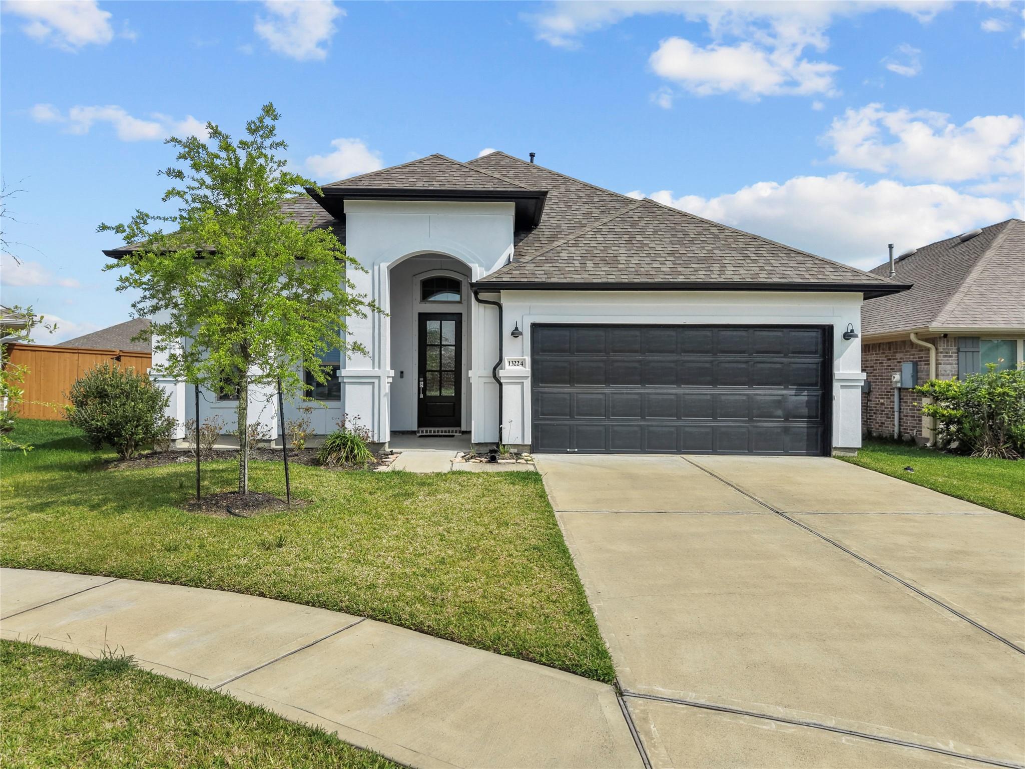 13224 Diamond Reef Lane — photo