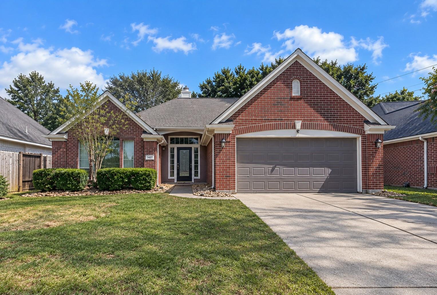 1427 Chesterpoint Drive — photo