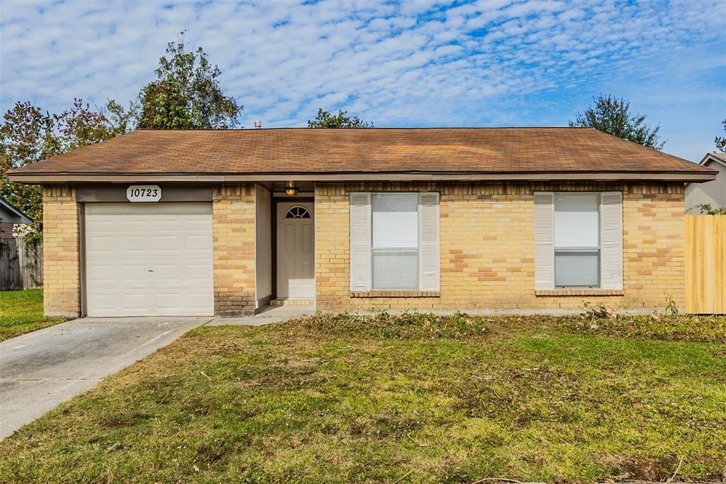 10723 Thorncliff Drive — photo