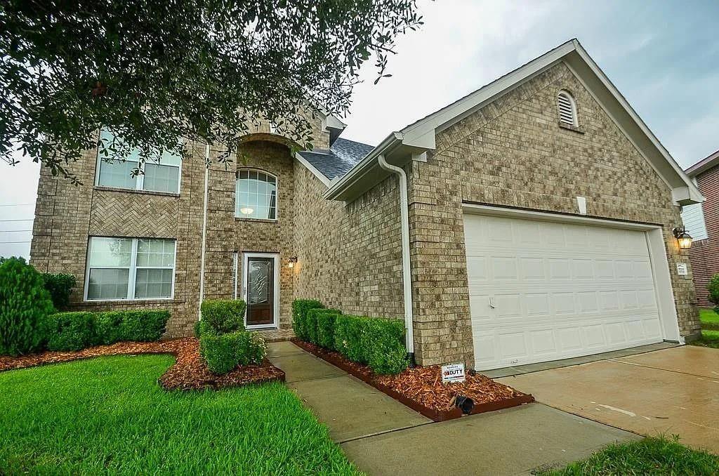 1702 Lansing Cove Drive — photo