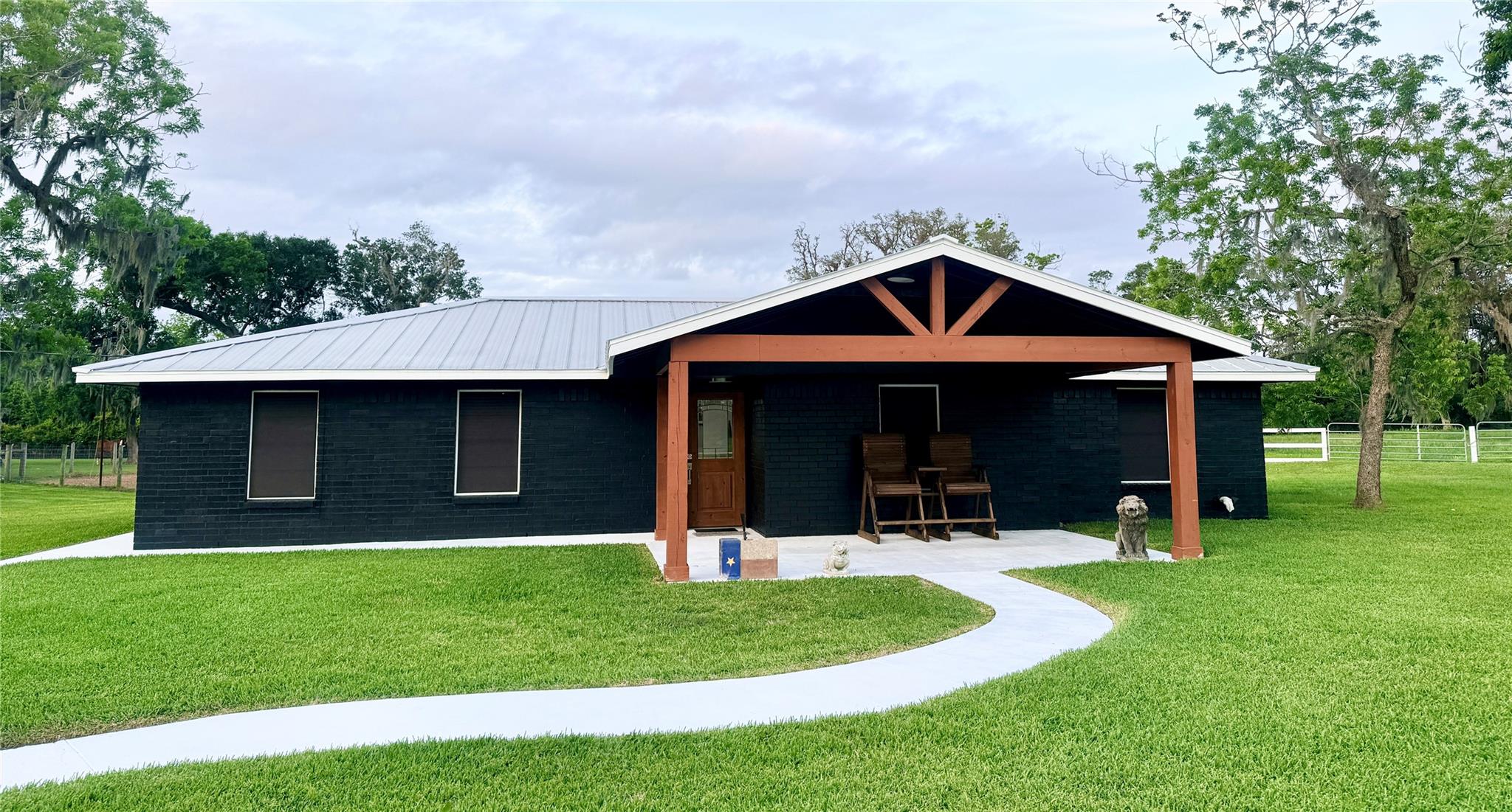 4238 County Road 507 — photo