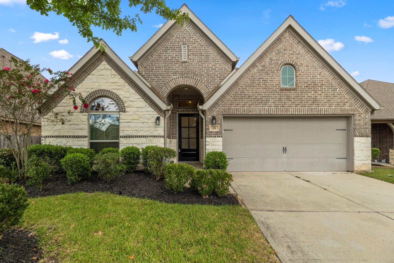 241 Trillium Park Loop — photo