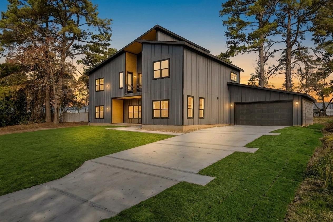 7292 Edgewater Drive — photo