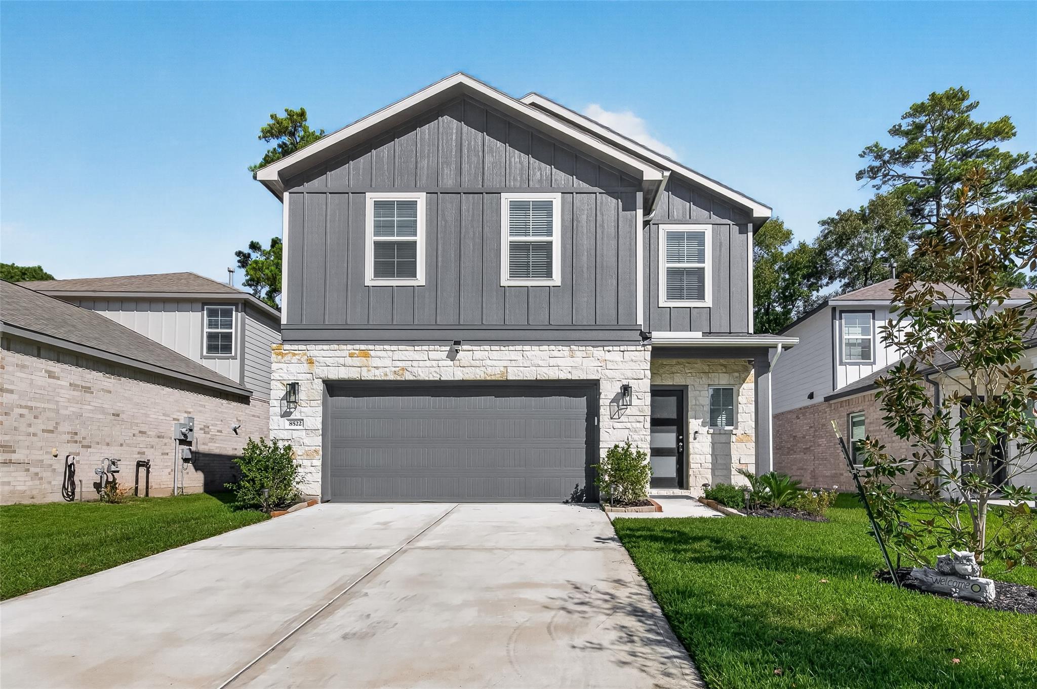 8522 Blueberry Ash Street — photo