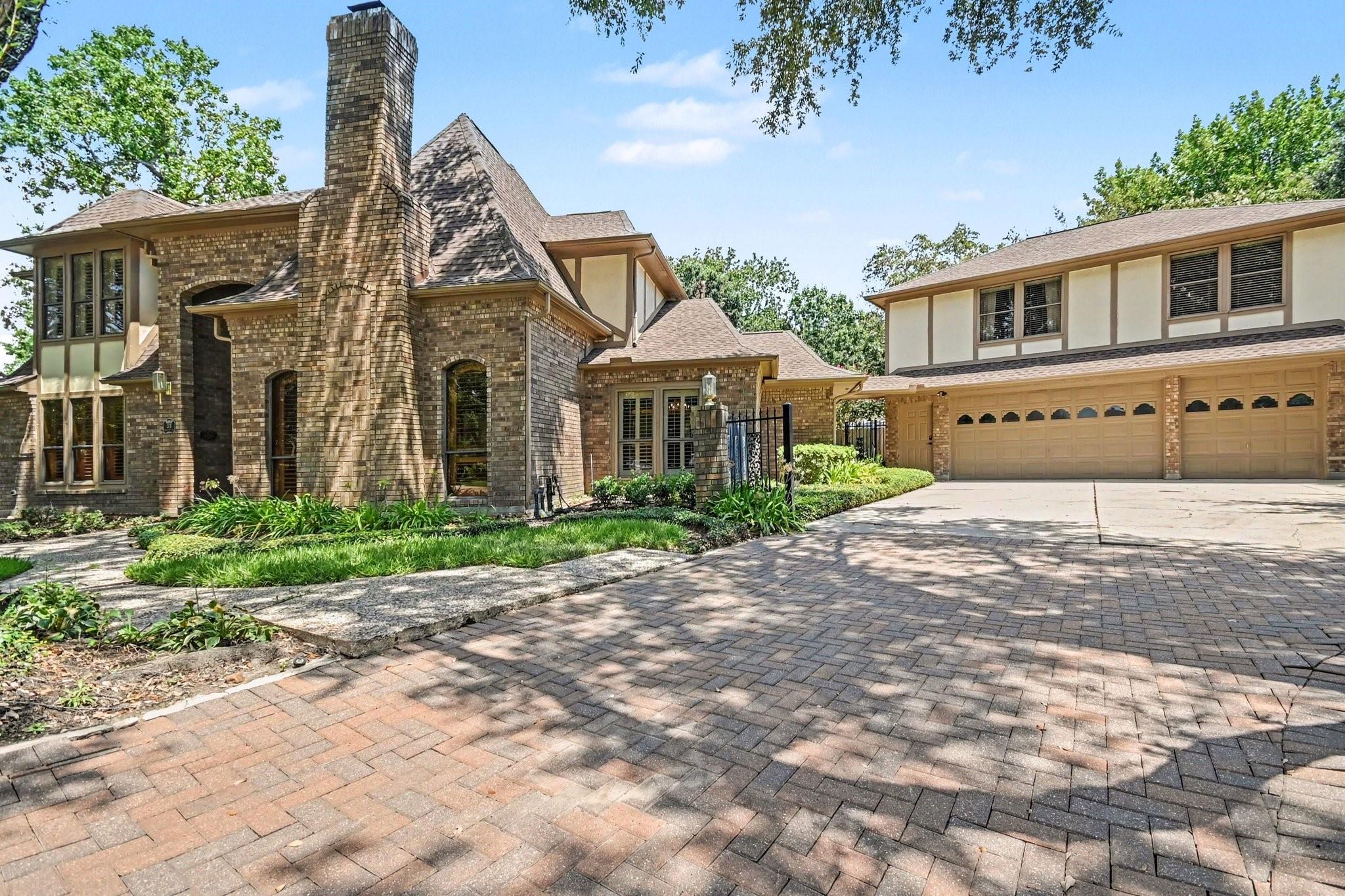 315 Oakview Circle — photo
