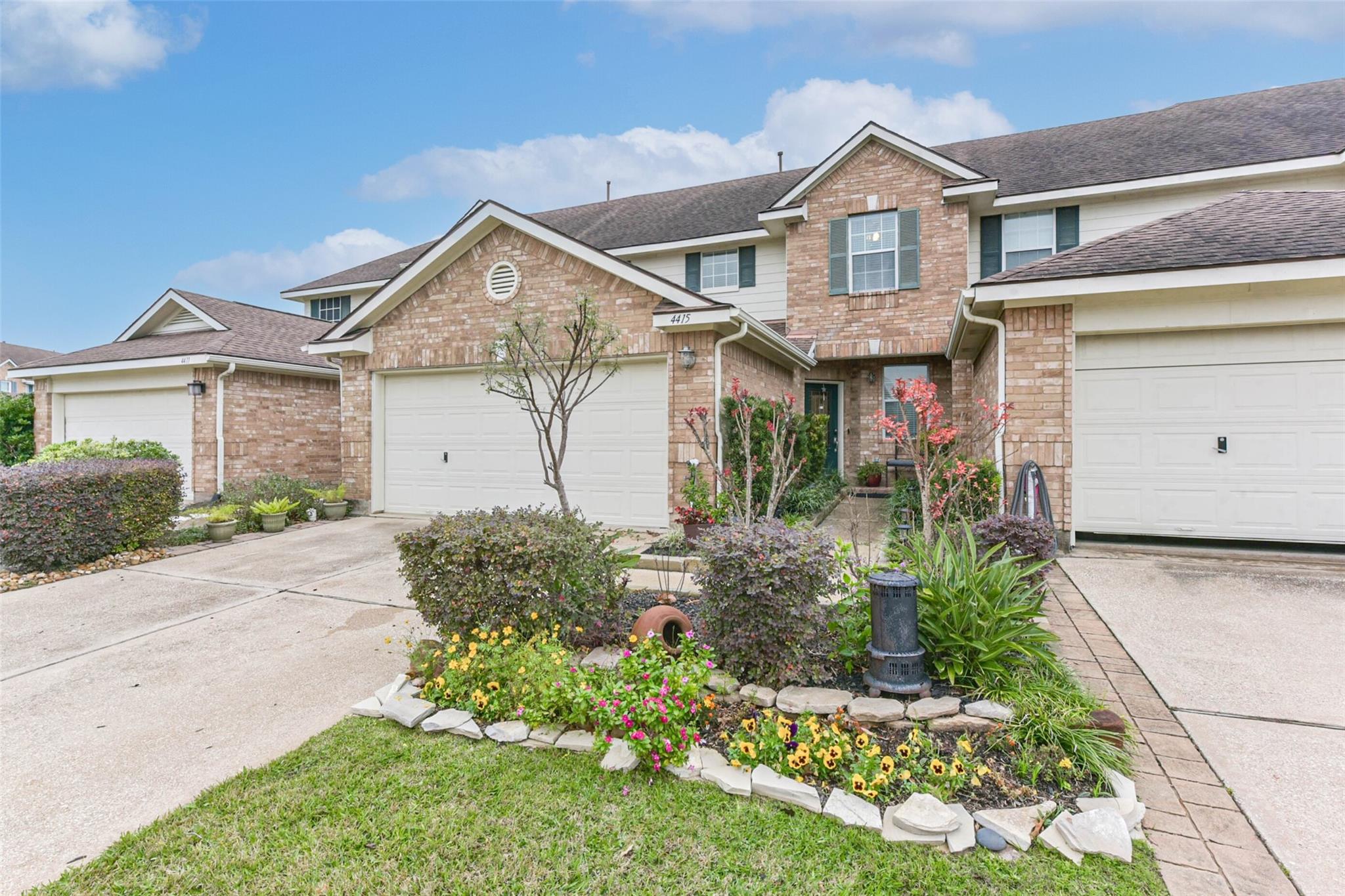 4415 Park Trail Lane — photo