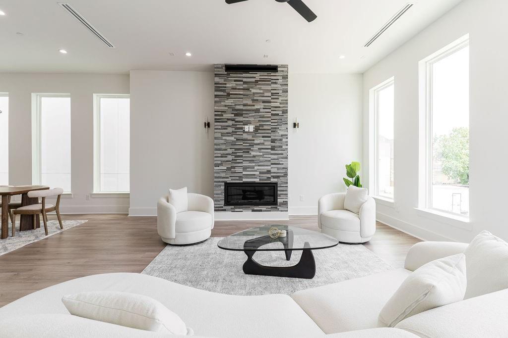 5705 Dolores Street #B — photo