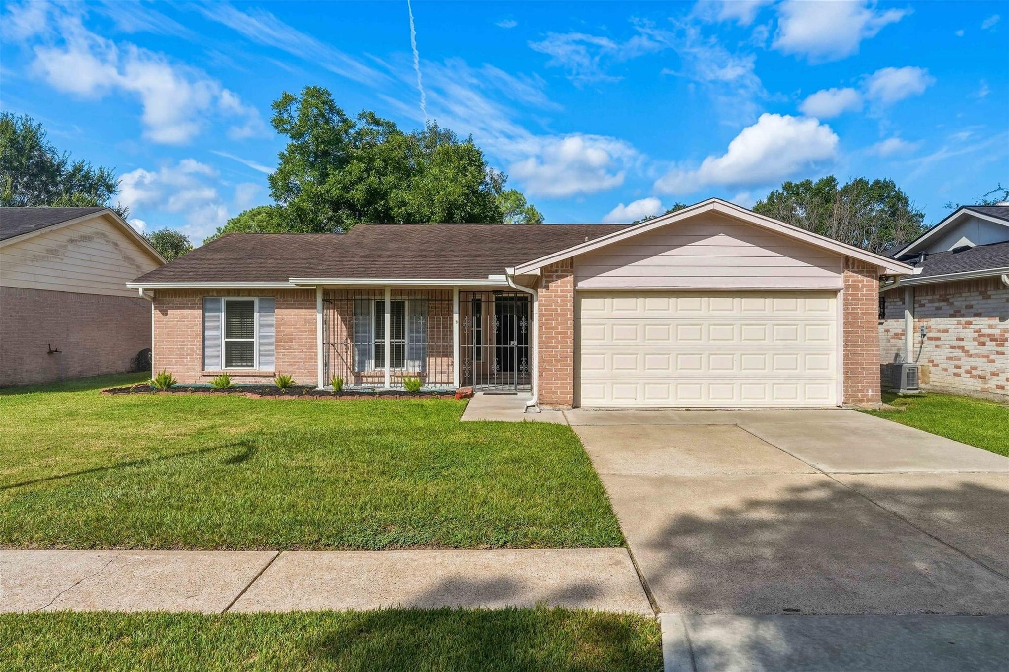 10514 Long River Drive — photo