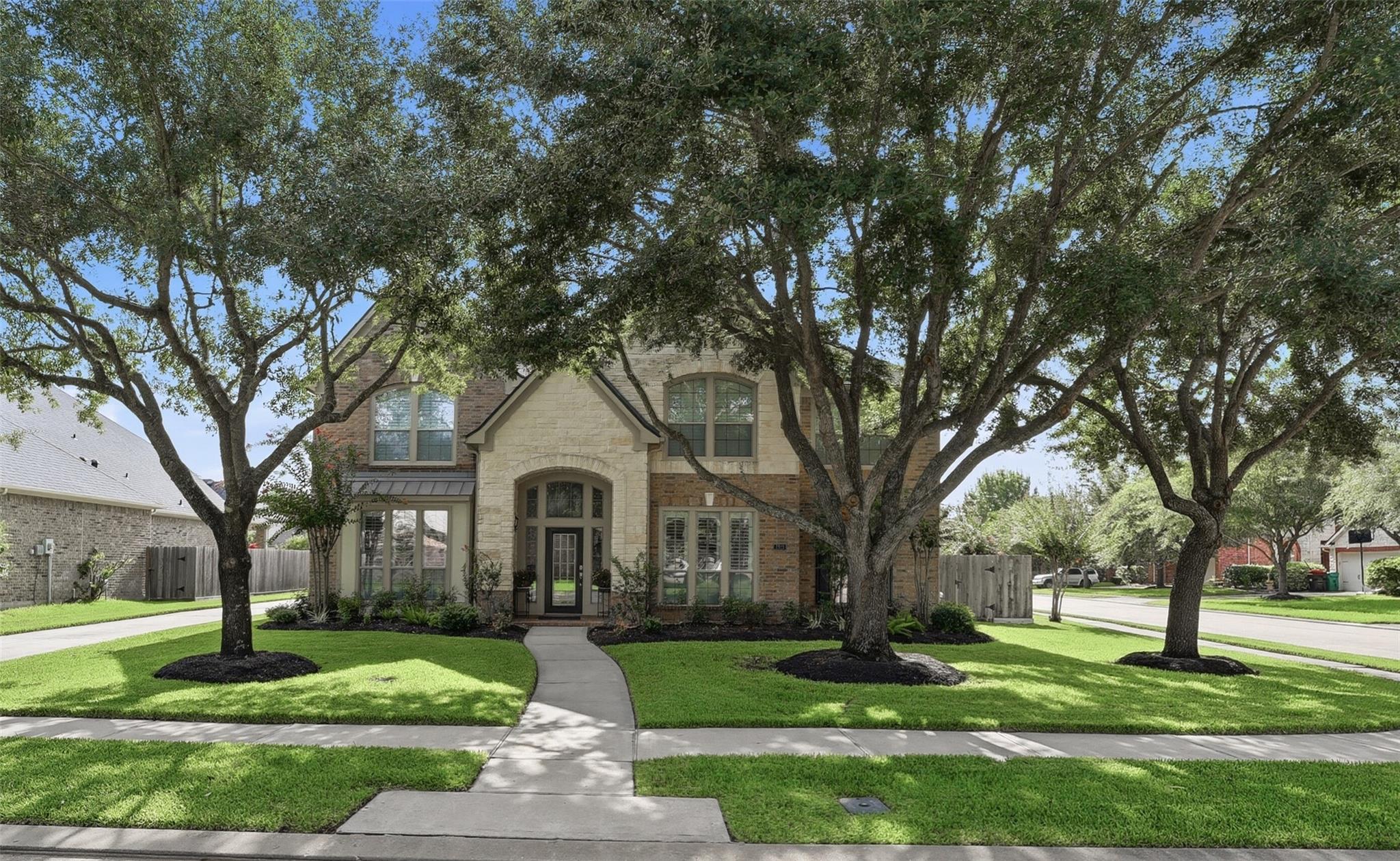 2815 Golden Larch Drive — photo