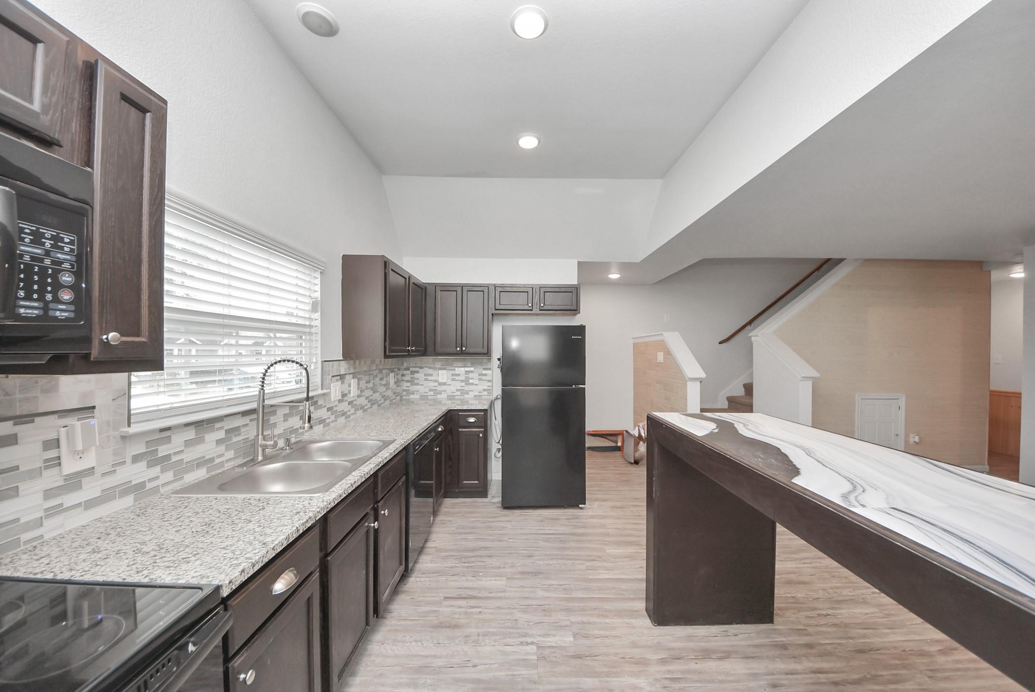 16692 E Ivanhoe, Montgomery, TX 77316 — photo 3