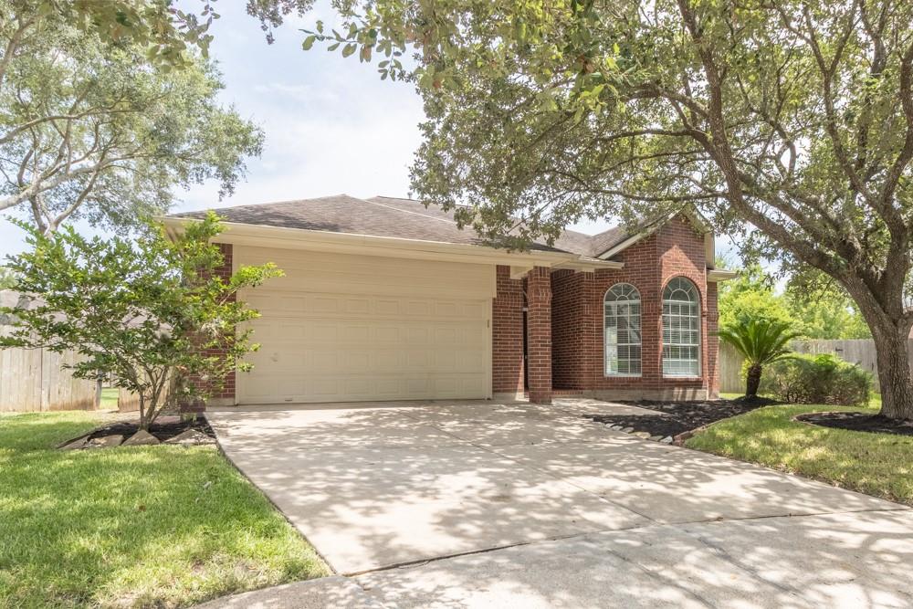803 Featherbrook Court — photo