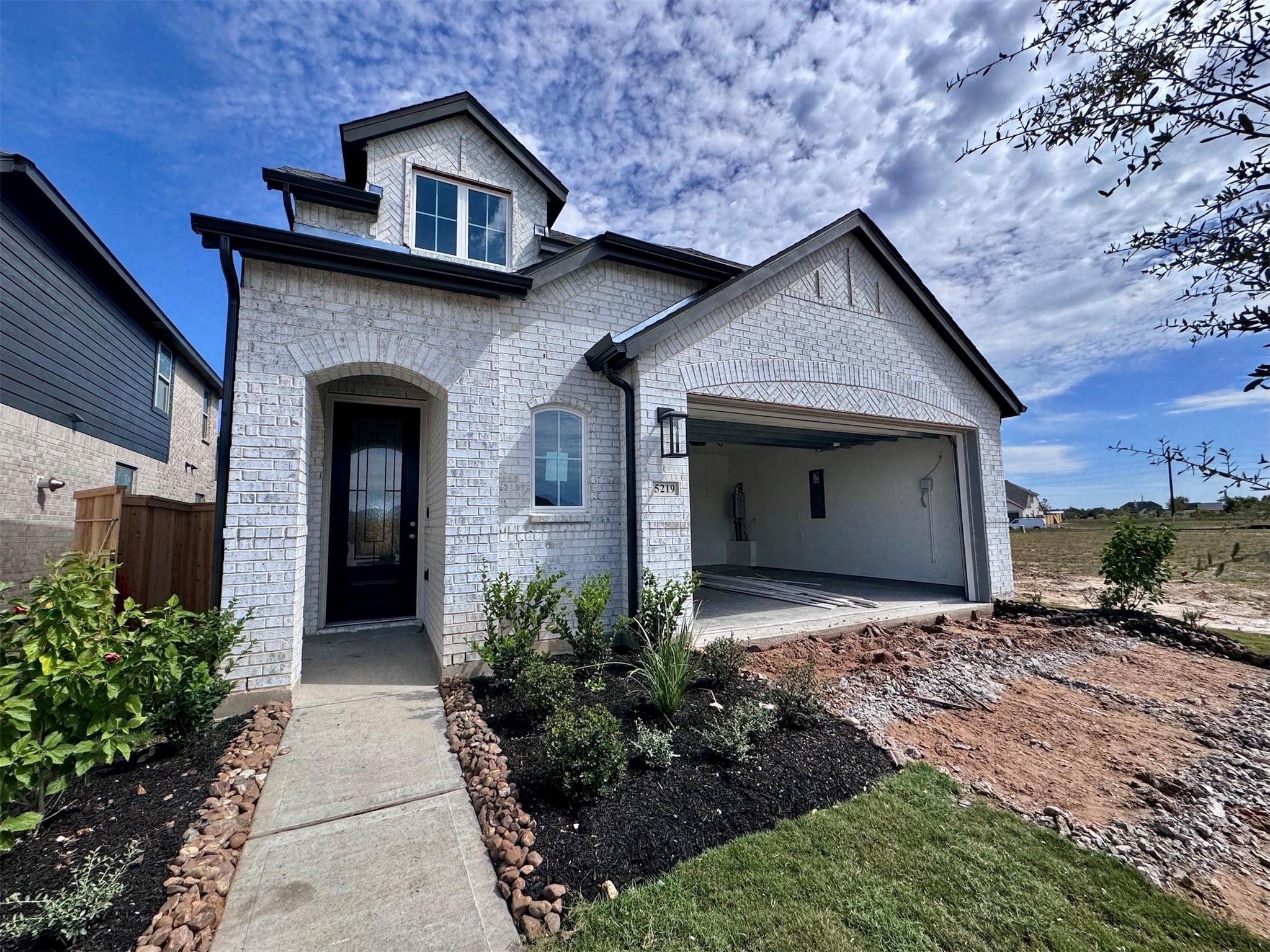 5219 Sistine Drive — photo
