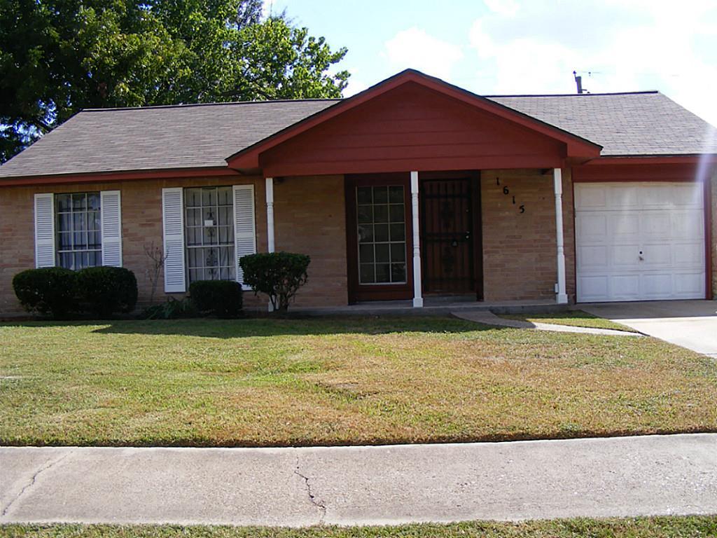 1615 Mosher Lane — photo
