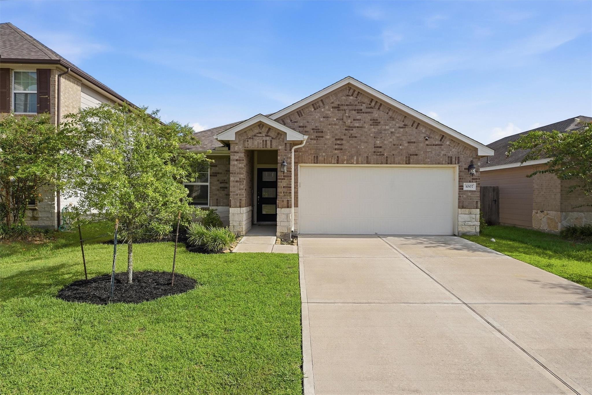 1007 Modesto Drive — photo