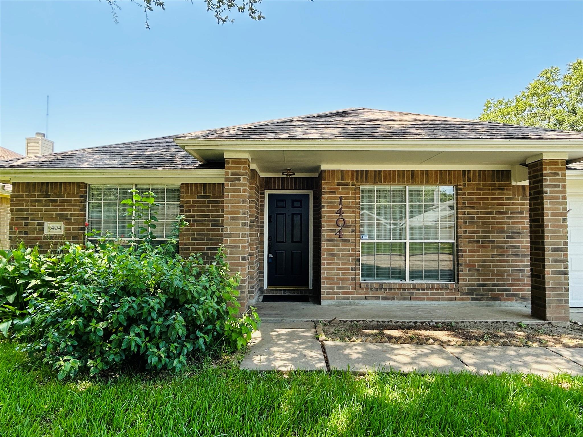1404 Helmsley Drive — photo