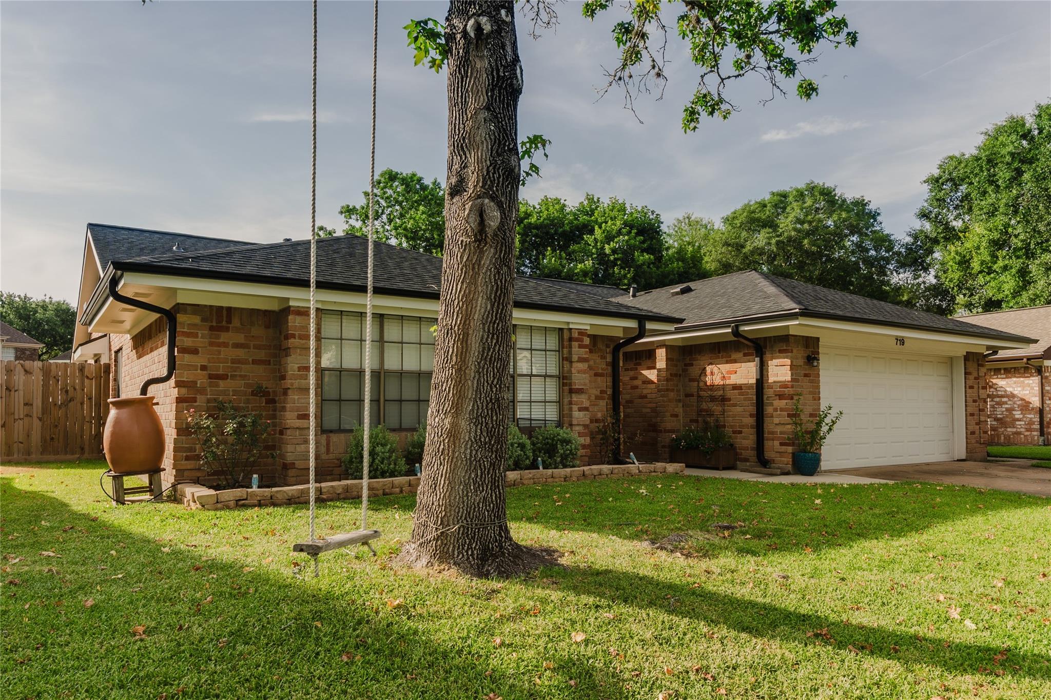 719 Ironwood Drive — photo