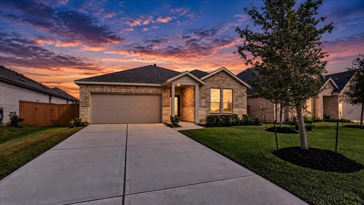 2816 Golden Isle Drive — photo