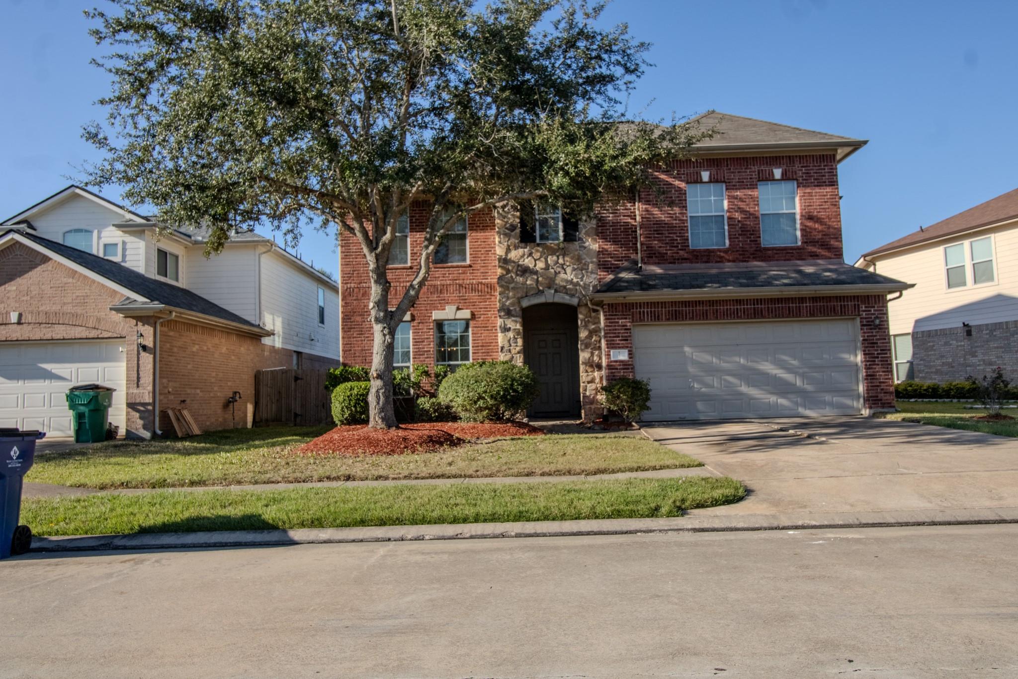 5 Carmel Chase Court — photo