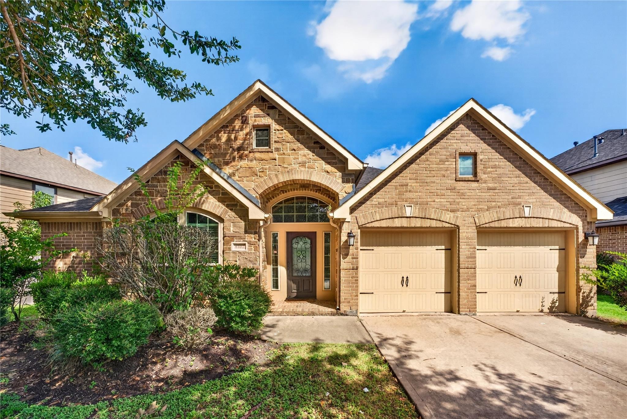 6302 Falling Briar Lane — photo